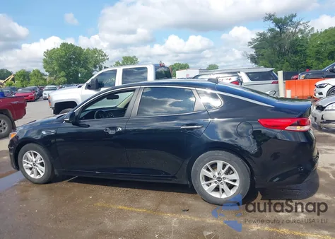 2017 Kia Optima Lx z USA, uszkodzony, nr VIN 5XXGT4L35HG152515